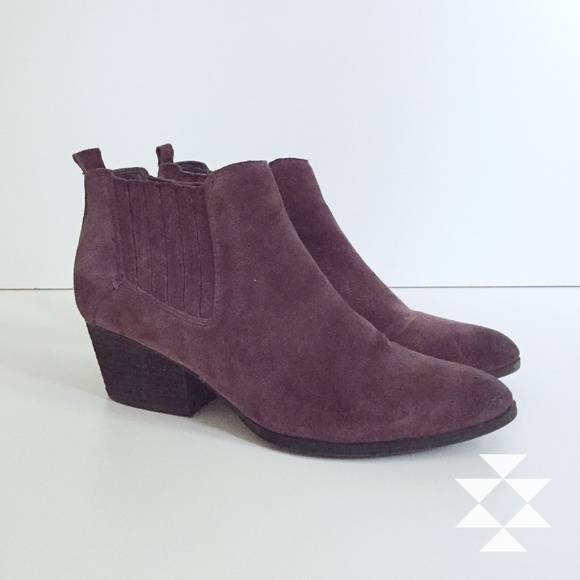 Crown Vintage Shoes - Suede Ankle Boots Booties Stacked Heel  8.5 M